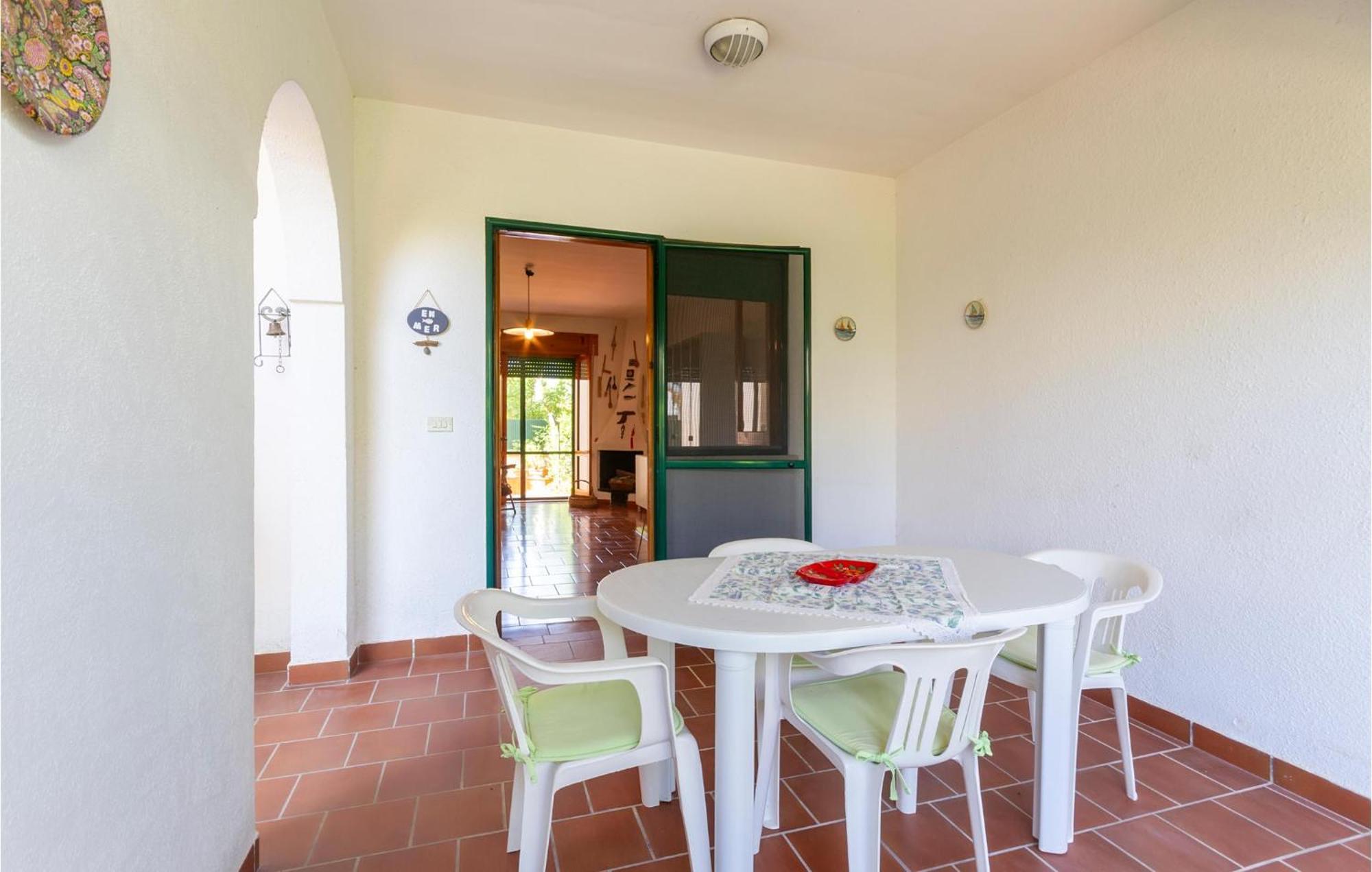Awesome Home In Manduria With Kitchen Exterior photo